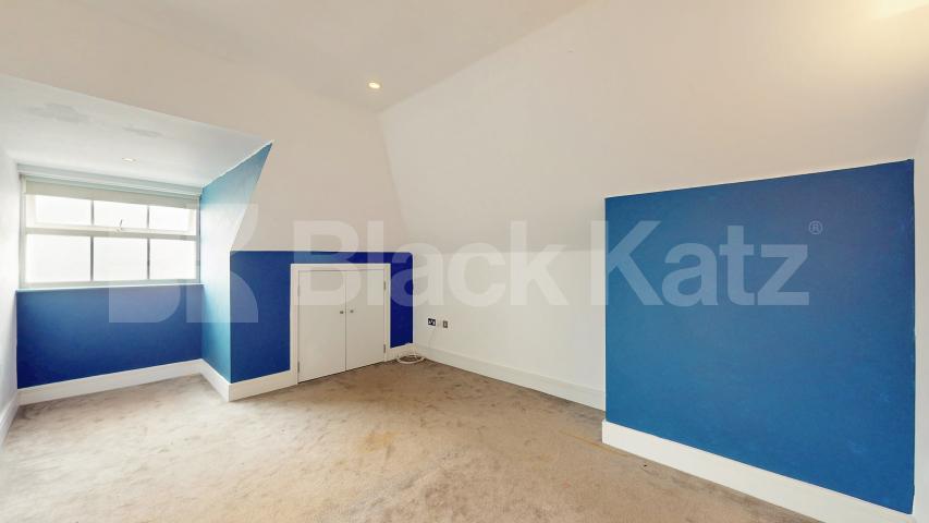 Spacious 3 bed 3 bath apartment set in a beautiful location  Adelaide Road, Primrose Hill / Chalk Farm